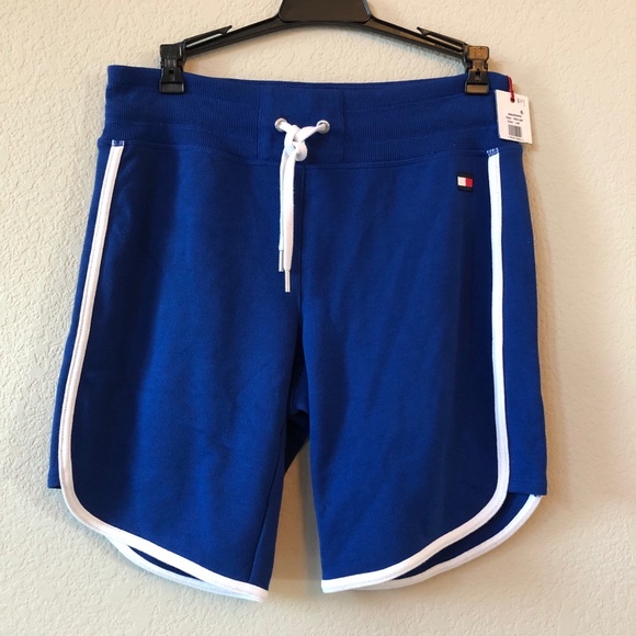 NWT Tommy Hilfiger Dolphin Hem Knit Bermuda Shorts - Picture 2 of 5